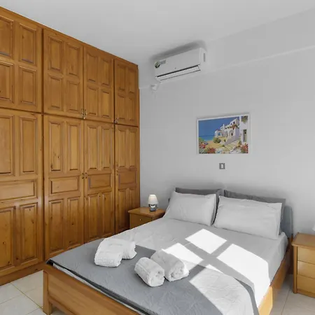 Anthoula's Sea View Villa *