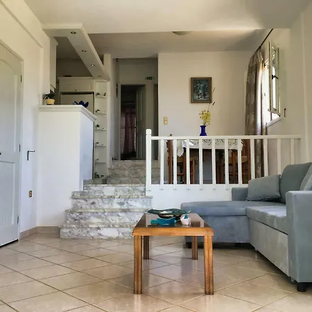Anthoula's Sea View Holiday home *