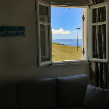 Anthoula's Sea View Holiday home