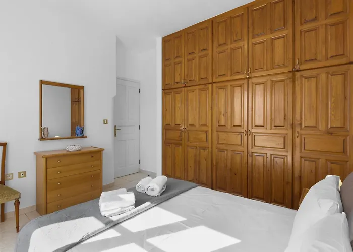 Anthoula's Sea View * Piso Livadi